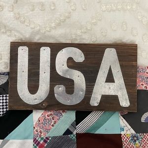 USA Hanging Sign